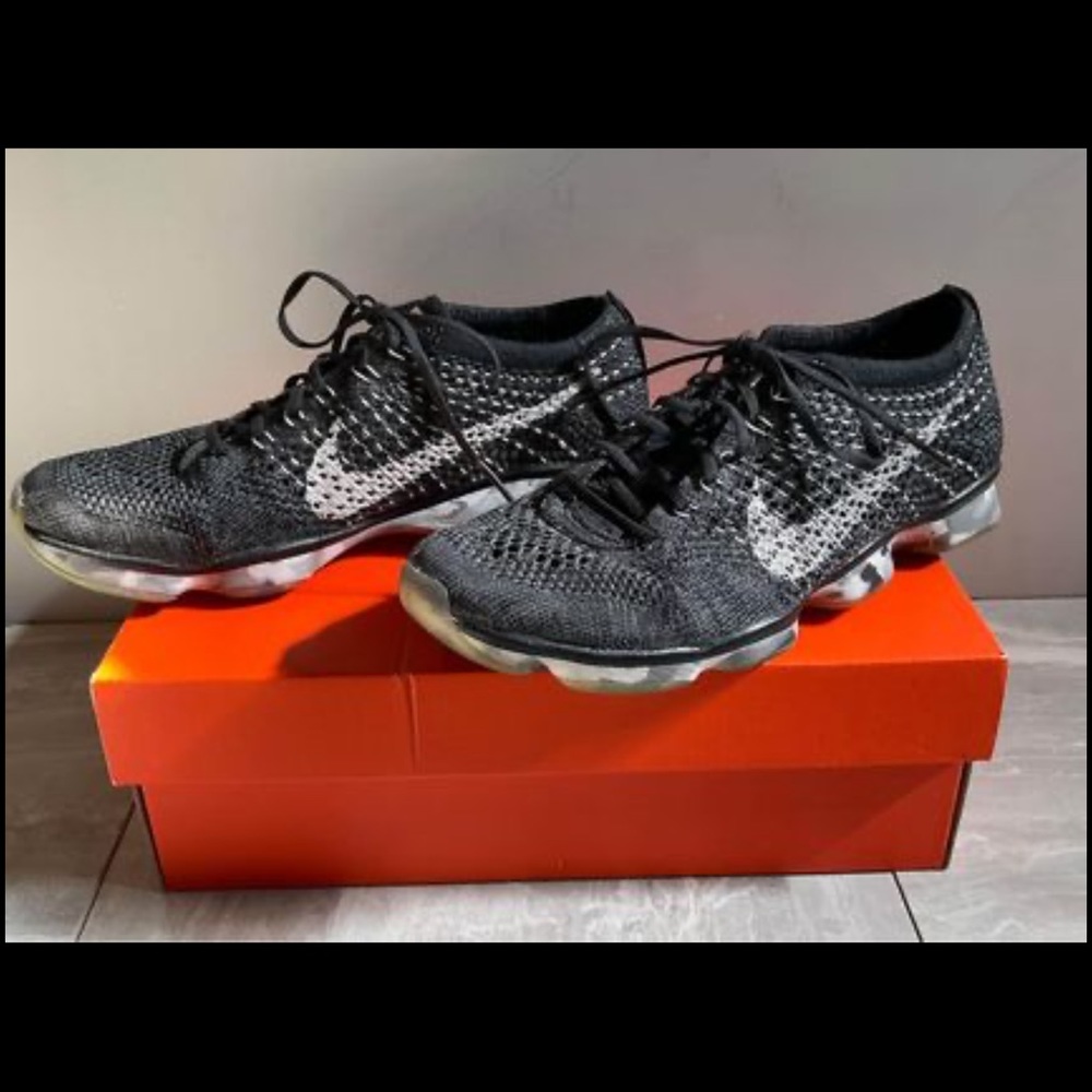 Women’s Nike Flyknit Zoom Agility Size 7